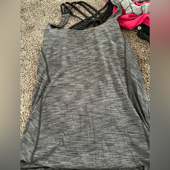 Lululemon Size 6 Tank - Picture 1 of 2